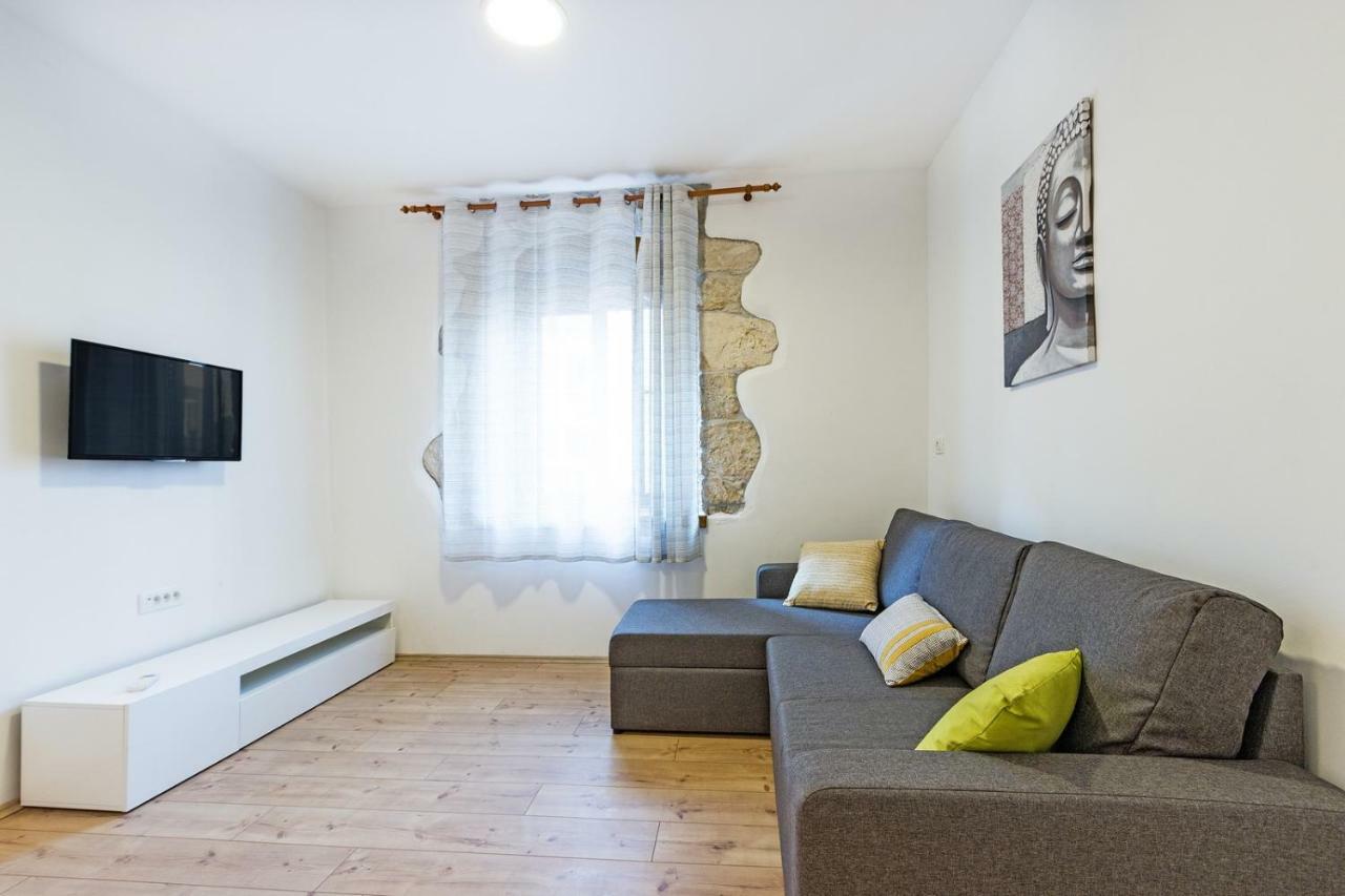 Cozy Apartment 10 Min From The Beach Пула Экстерьер фото